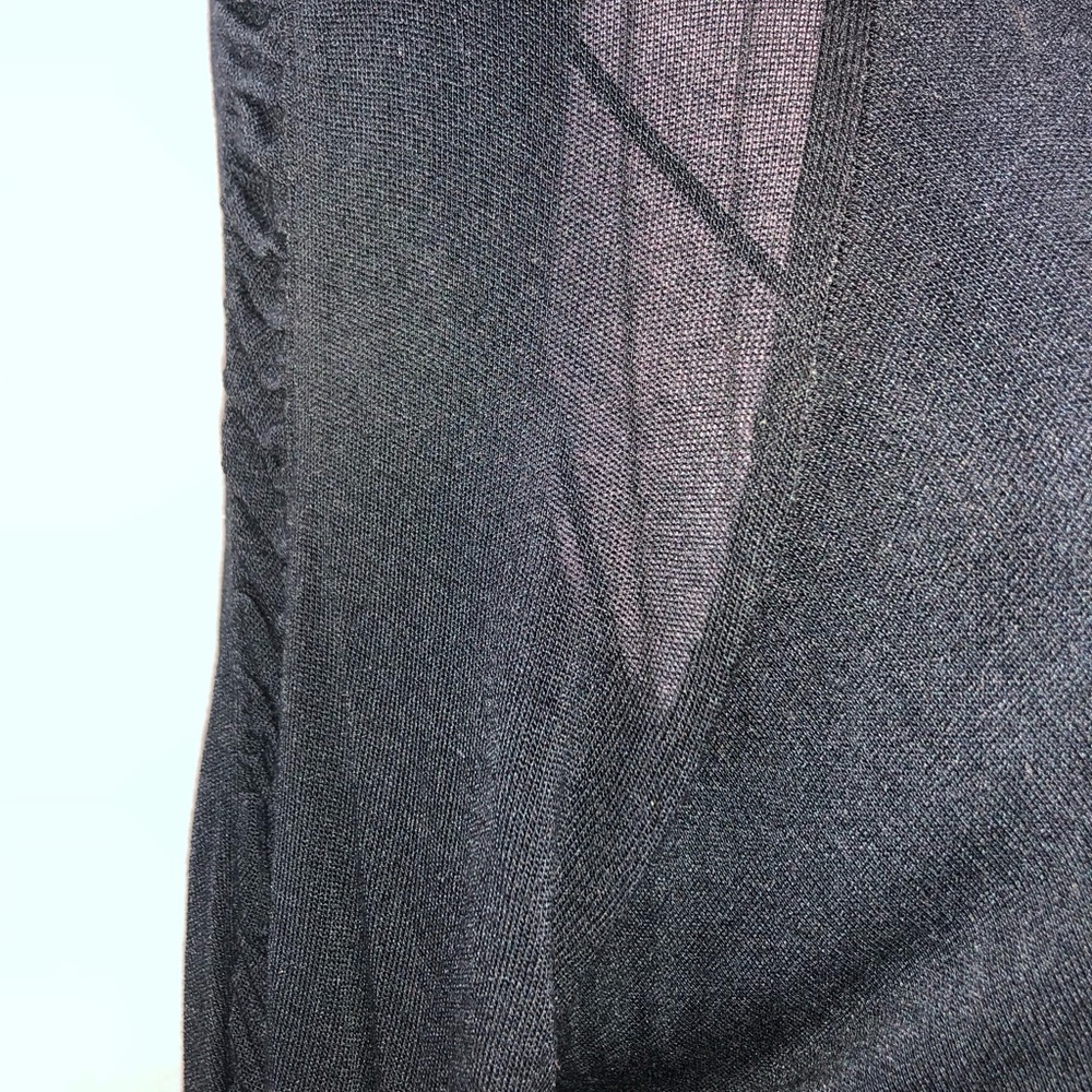 Guess - Picture 5 of 6